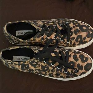 Cheetah platform Steve Madden sneakers